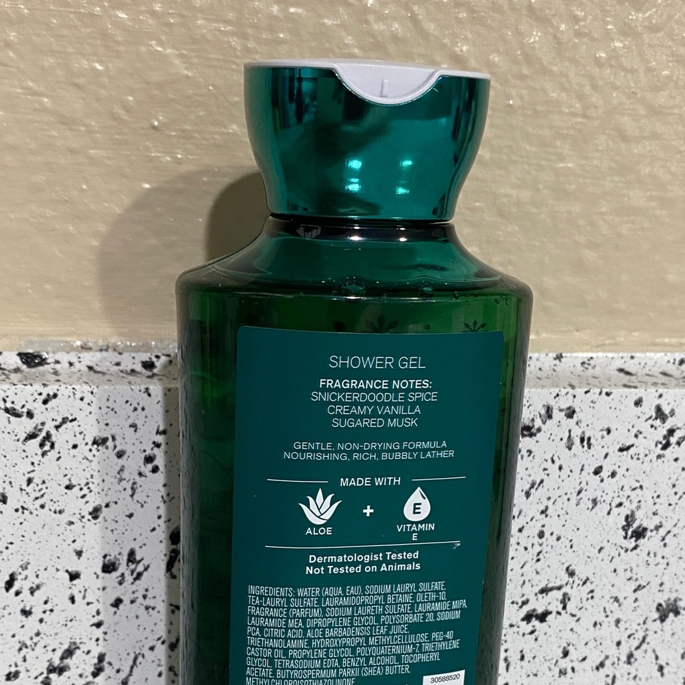 Bath & Body Works Sugared Snickerdoodle Shower Gel - Picture 2 of 3